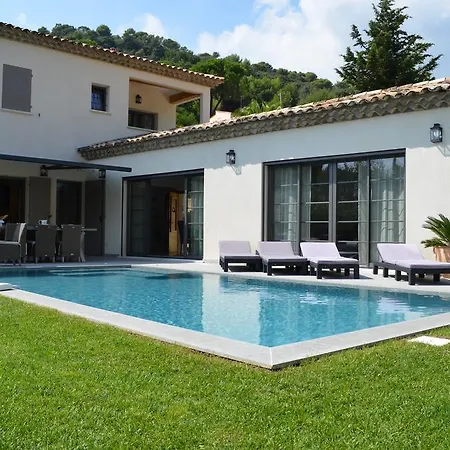 Etoile De Paul Saint-Paul-de-Vence